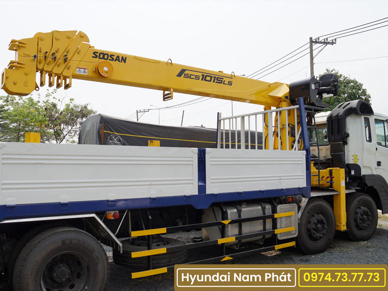 Xe Tải 5 Chân Hyundai HD360 Cẩu Soosan 10 Tấn SCS1015LS